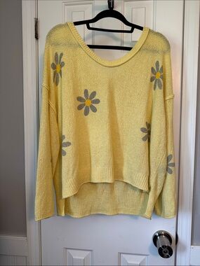 Flower Child POL Yellow Floral Crewneck Sweater